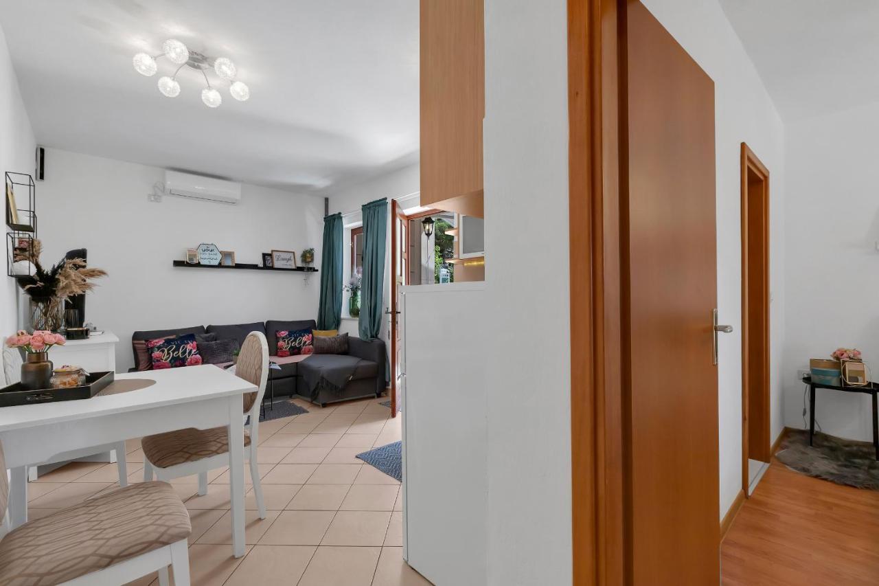 Apartman MaRiTo Selca  Bagian luar foto